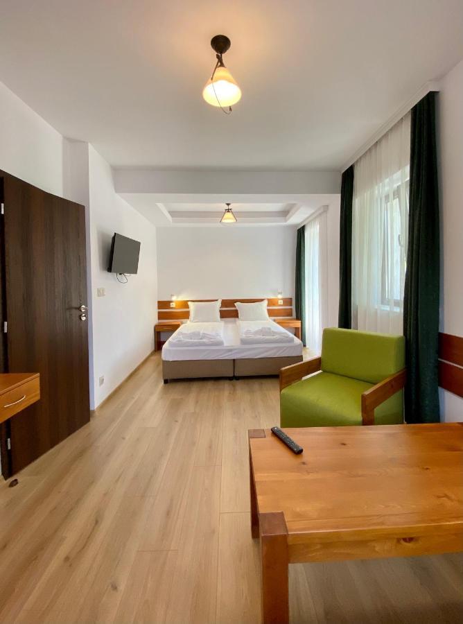 Edelweiss Central Hotel บันสโก ภายนอก รูปภาพ